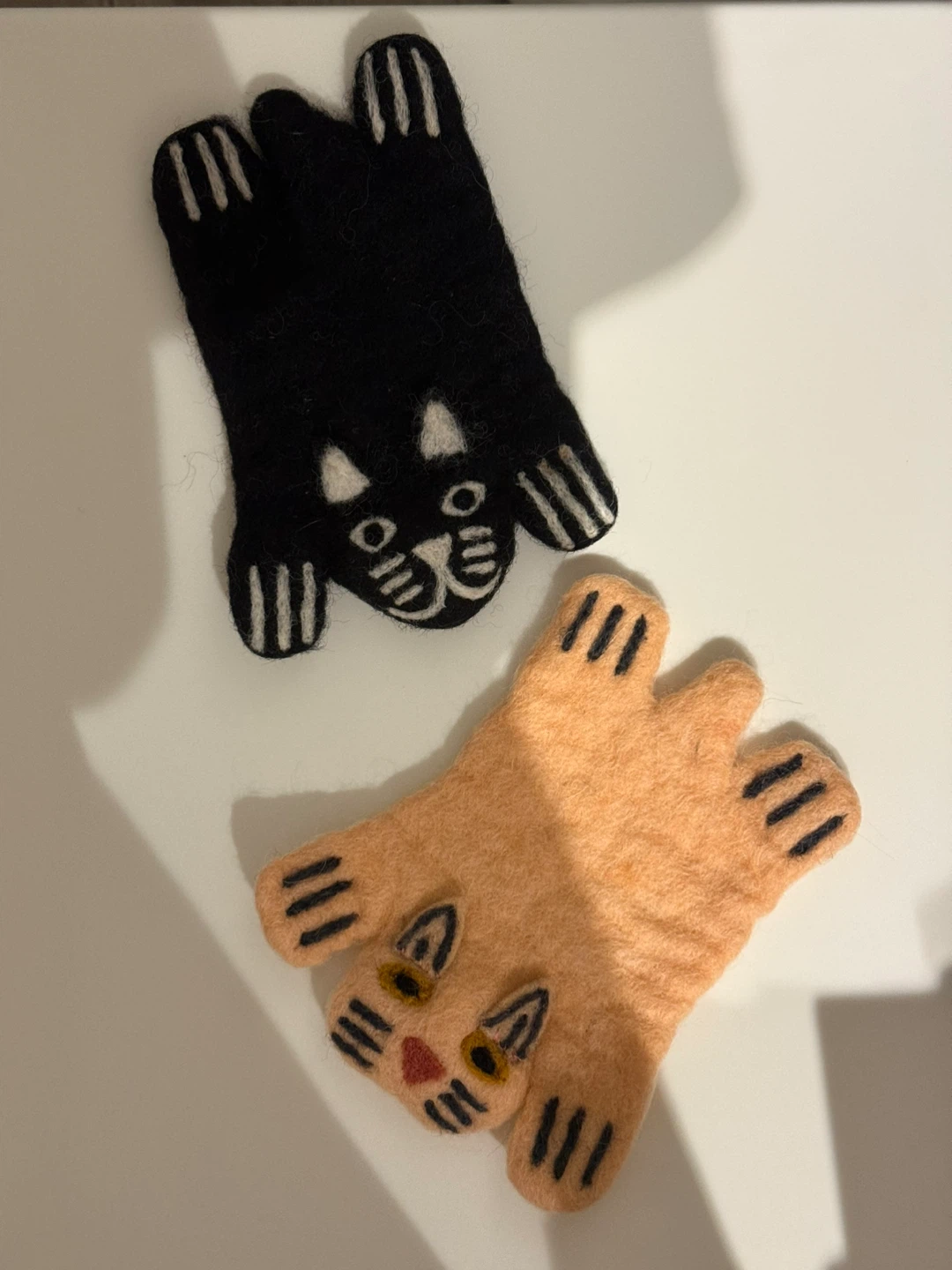 Felt Cat coaster (Black and Orange)