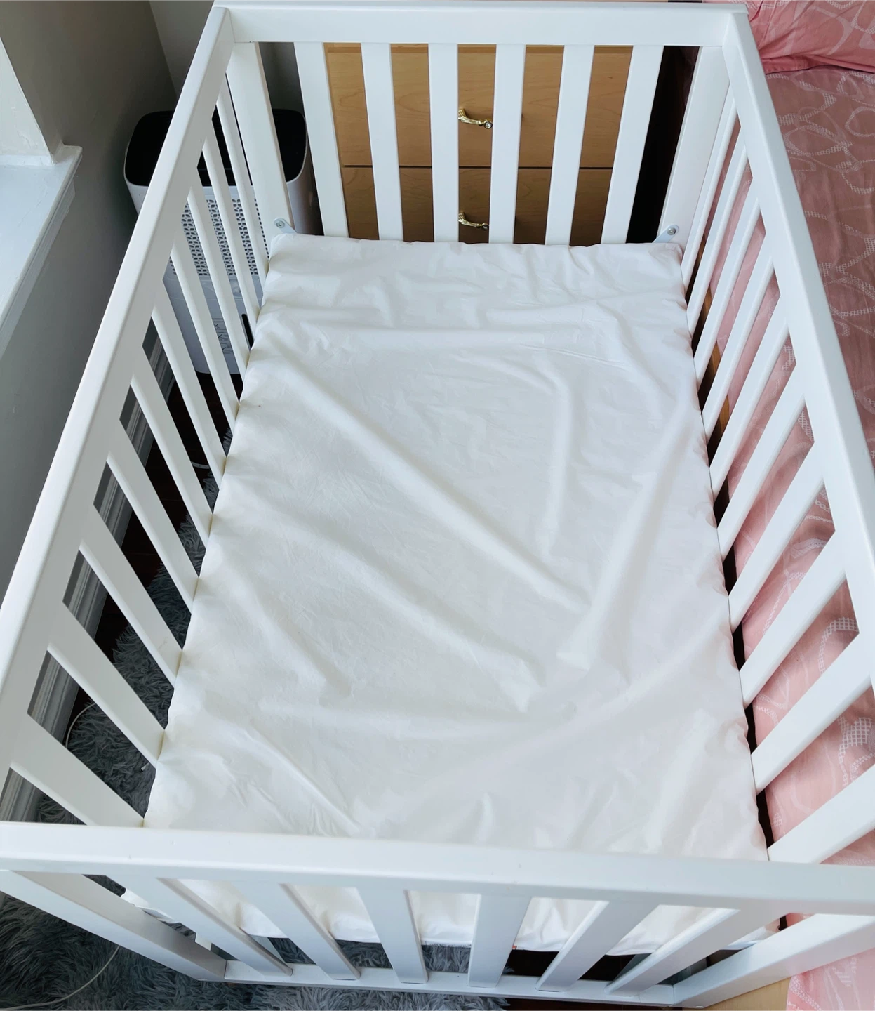 White Baby Crib with Mattress - photo 2