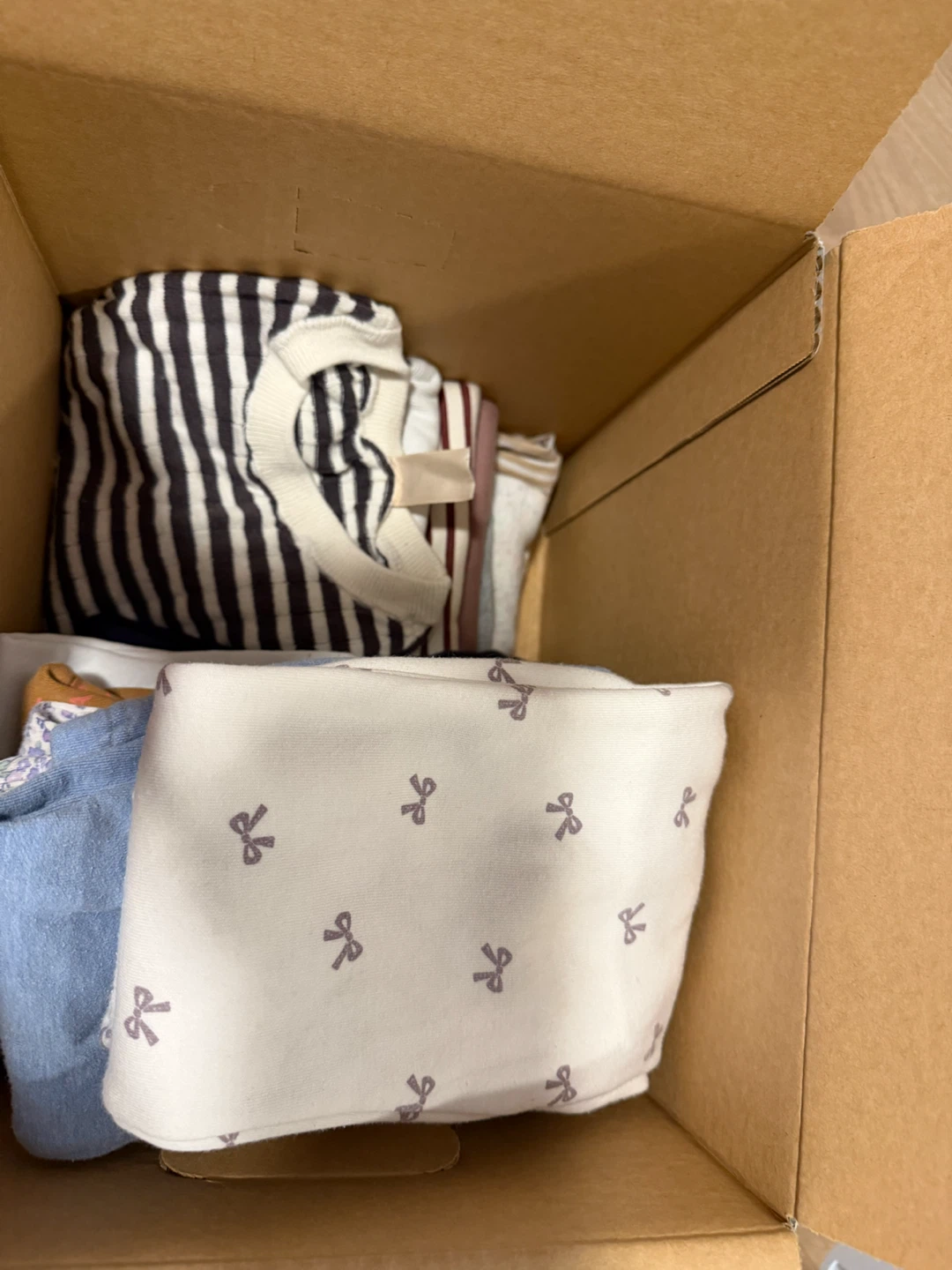 Free food and Toddler clothes 2T and Up - photo 4