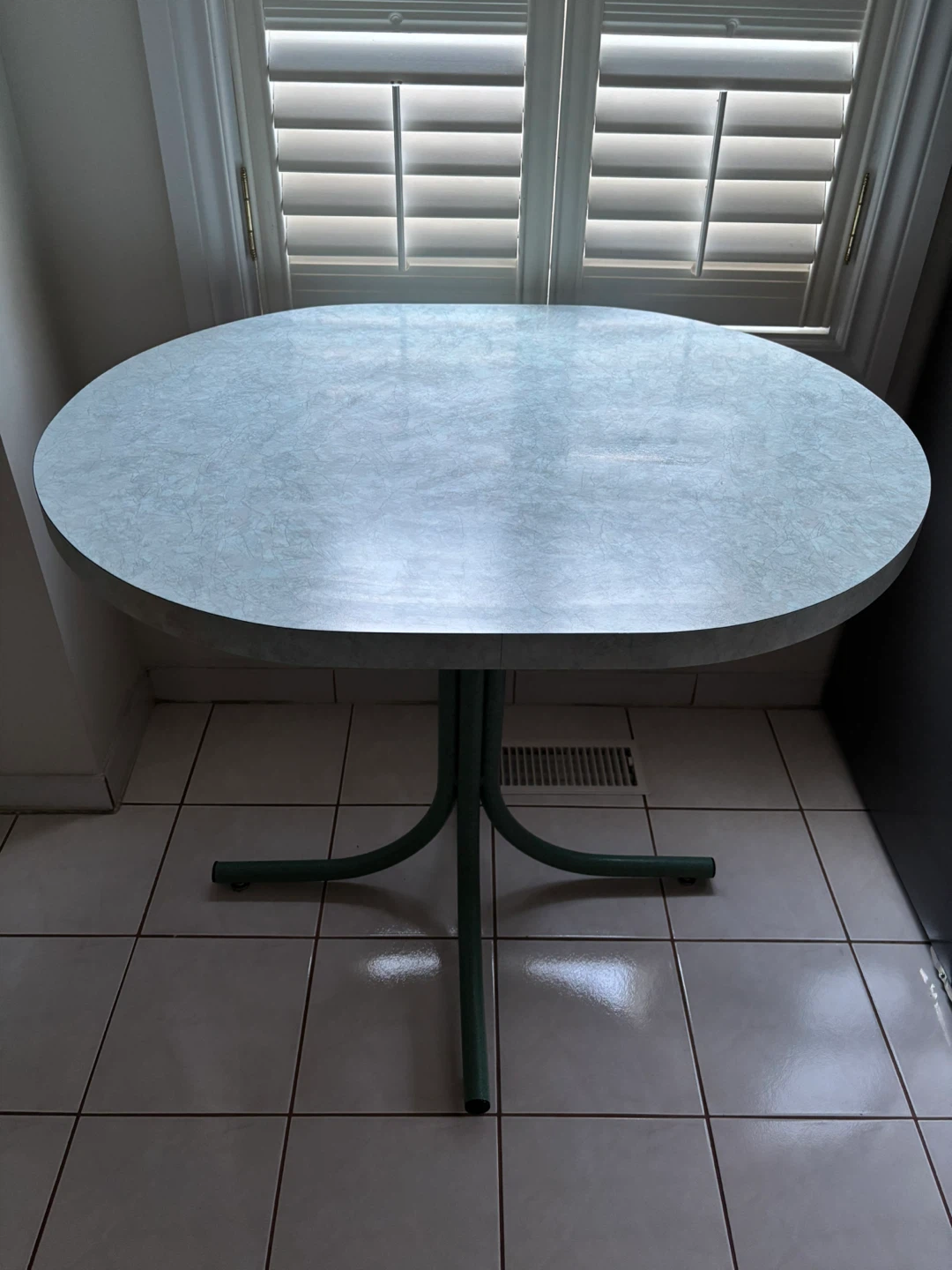 Retro Round Kitchen Table