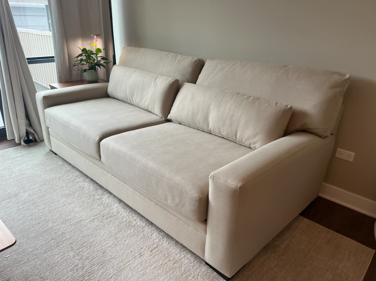 Deep couch / sofa