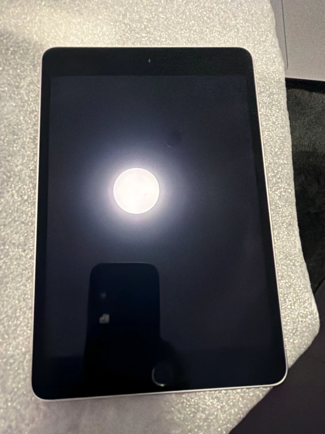 Apple iPad Mini 4 32 g