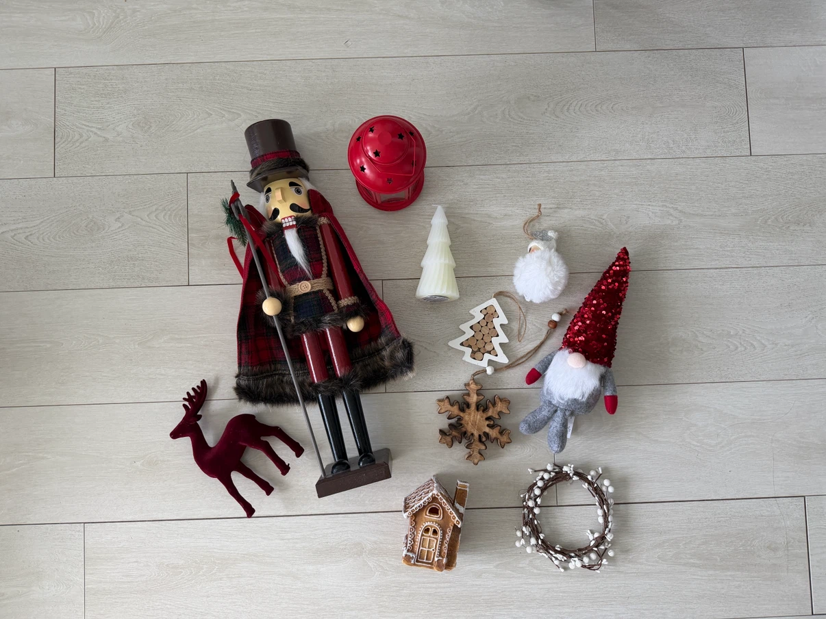 Christmas Decoration bundle. Moving sale
