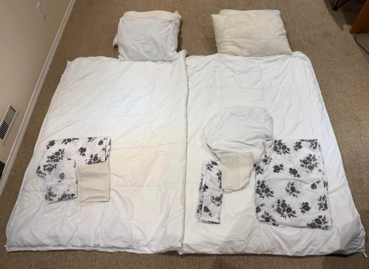 Duvet and pillow sets