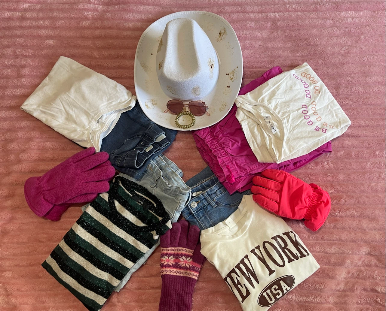 Girls dress jeans t-shirt gloves hat