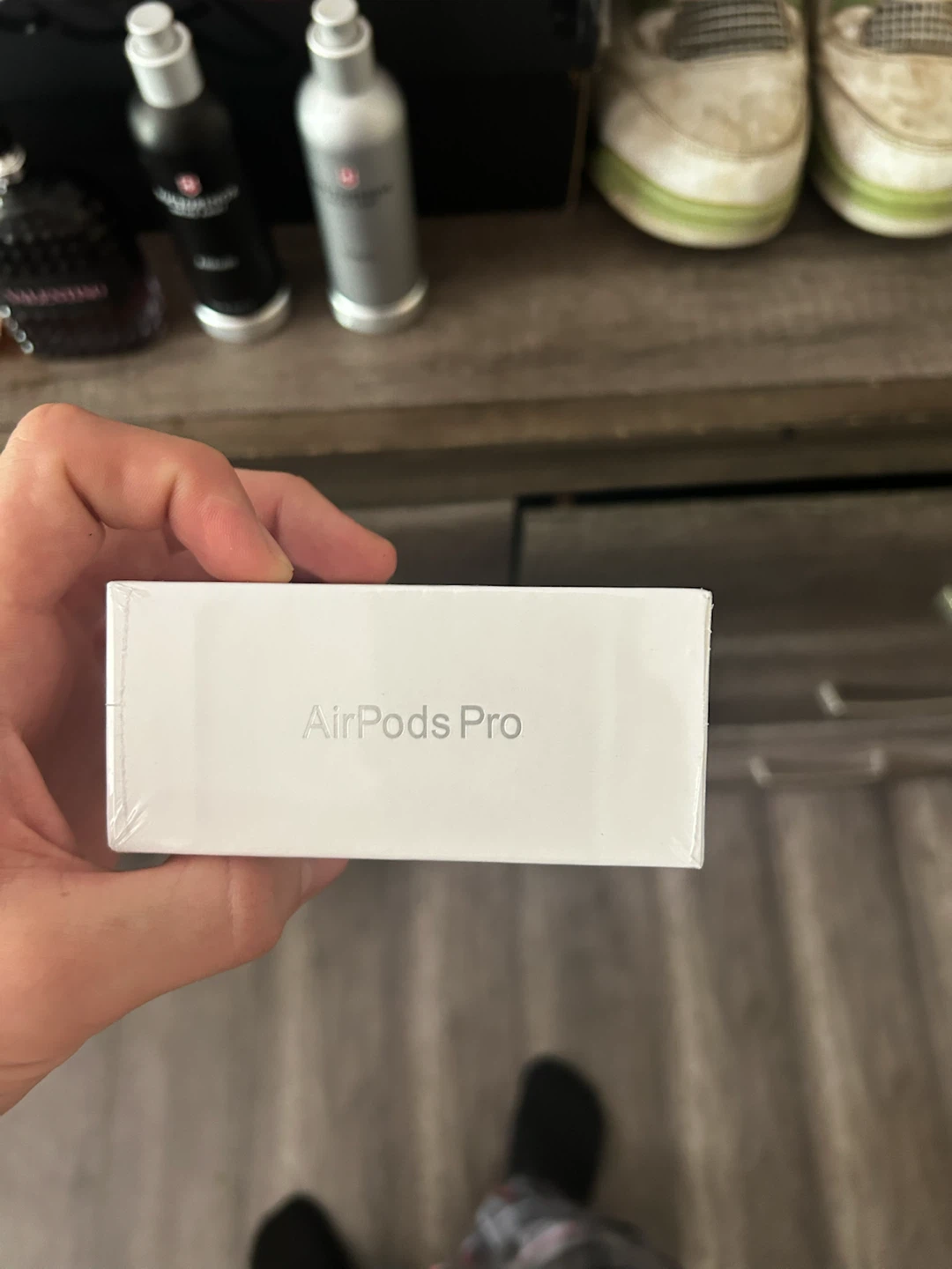 Apple AirPods Pro (2nd generation) Charging Case - photo 3