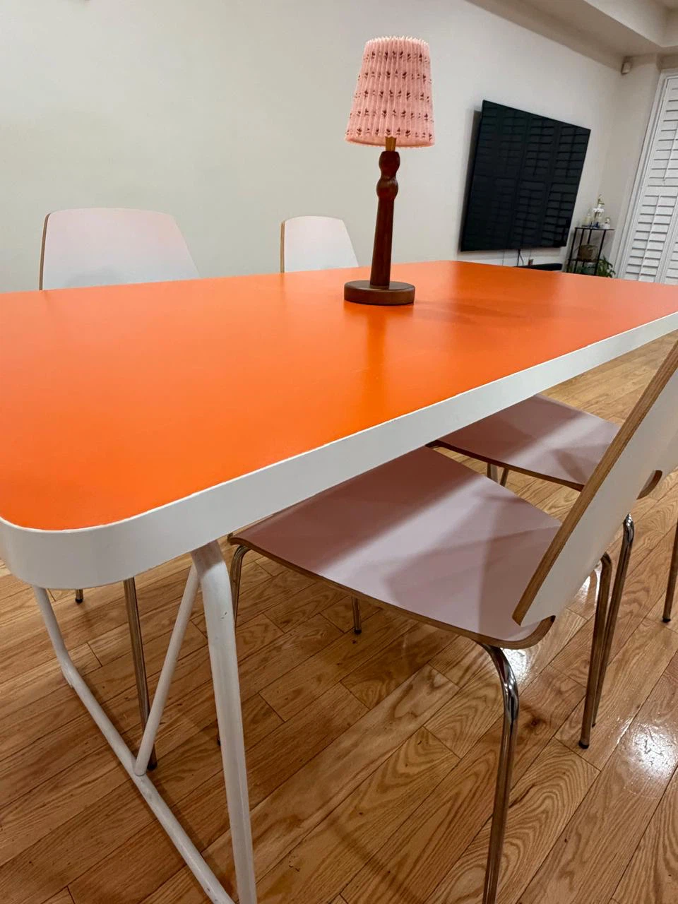 Modern Dining Table with 4 Matching Chairs