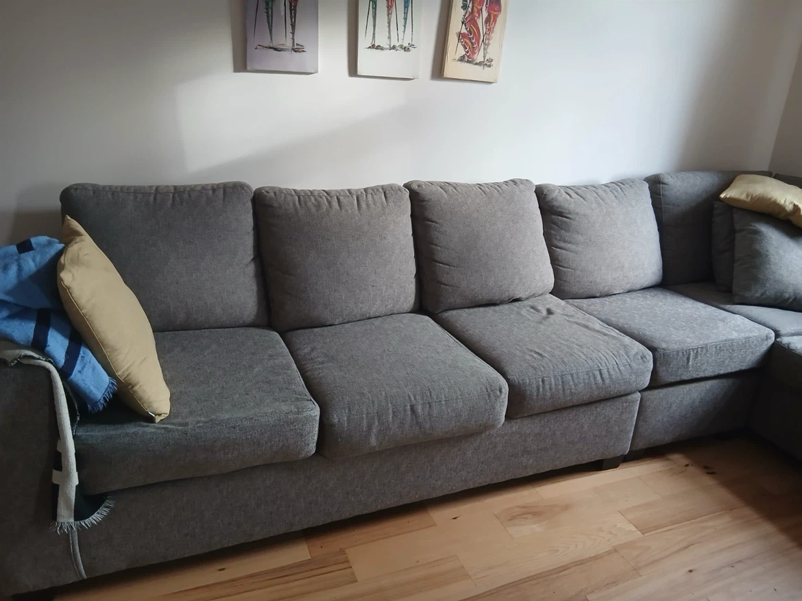 Sectionals 6 seater turns to queen bed