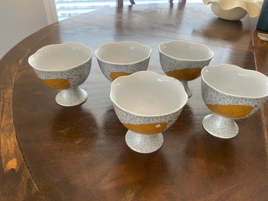 Set of 5 decorative dessert bowls
