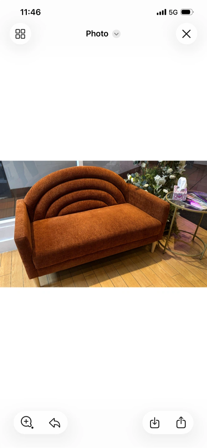 Love Seat❗️Reduced (Whistler)