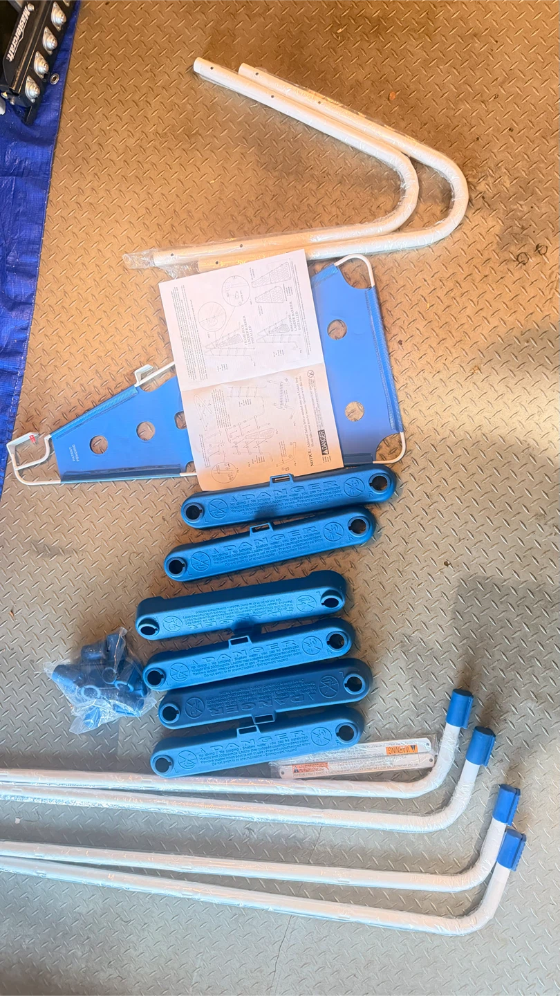42" Ring Pool Ladder with Barrier - photo 2
