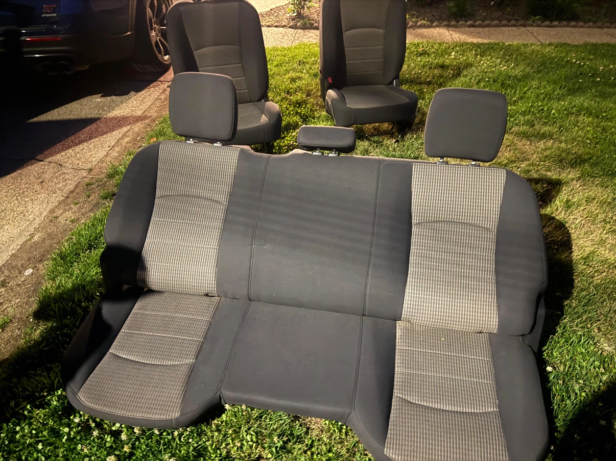 Car Seat Set - Front Buckets and Rear Bench - photo 3