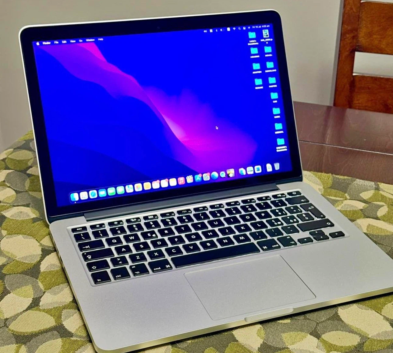 Apple MacBook Pro (Retina, 13-inch, Early 2015)