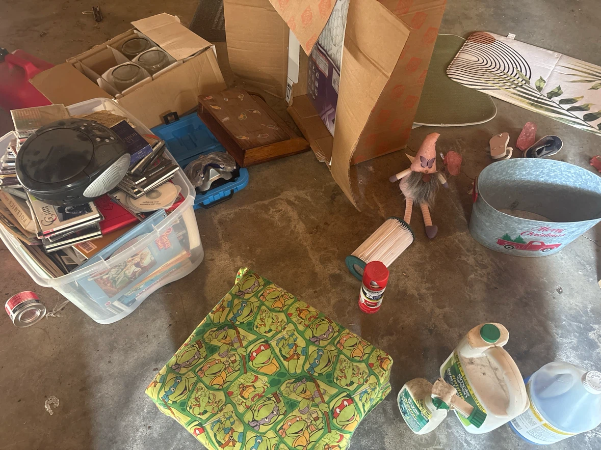 7/10/26 garage sale $1-5 items everything must go - photo 5