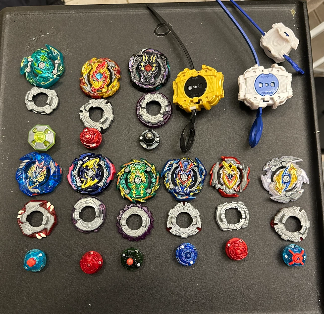 Beyblade burst turbo and GT takaratomy
