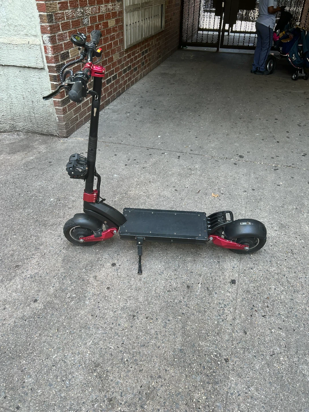 Electric Scooter with key and charger