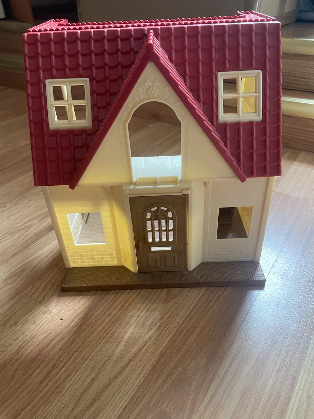 Sylvanian Families Red Roof Country House