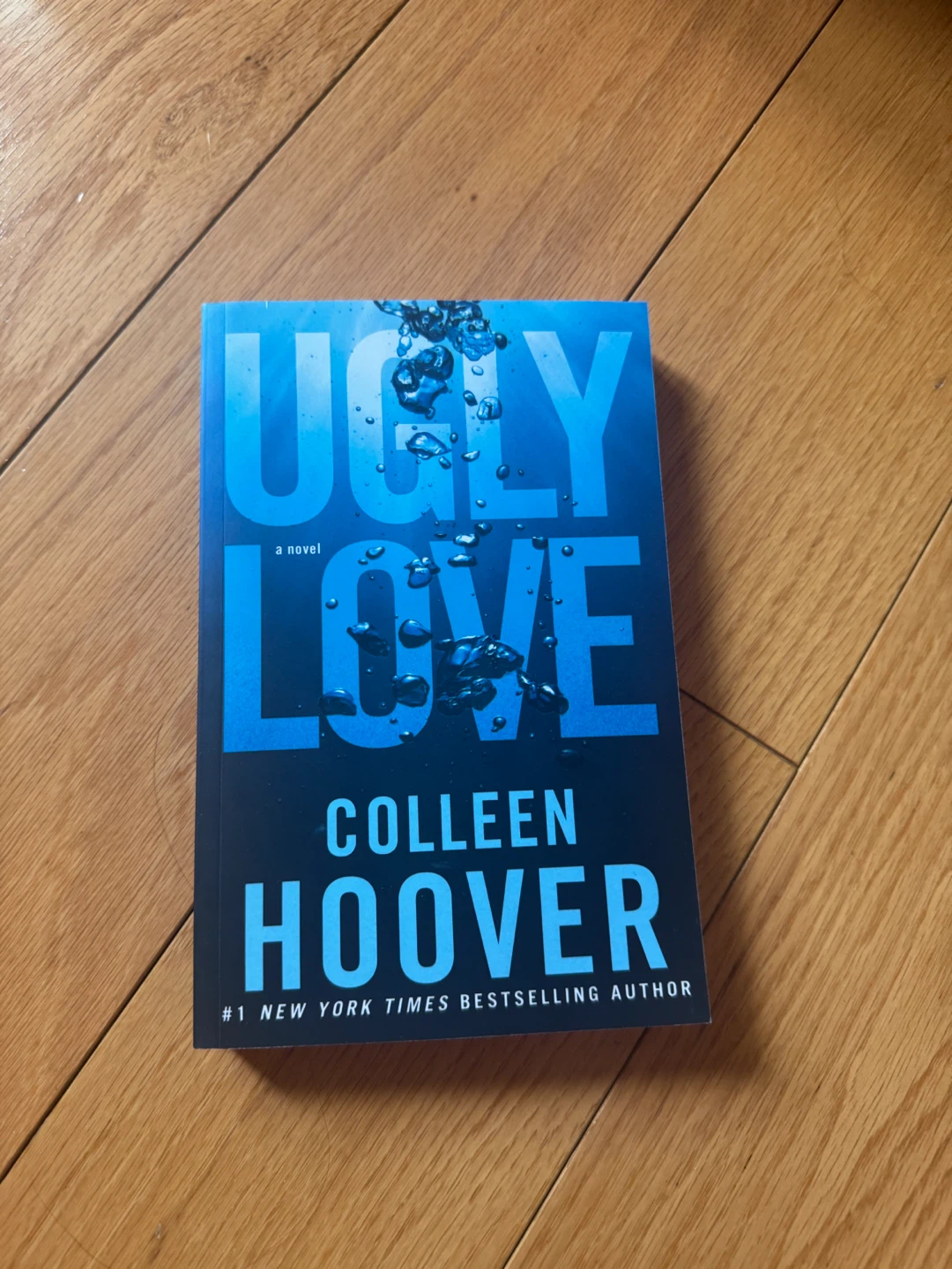 Colleen Hoover Novels (It Ends With Us, Ugly Love, Verity)