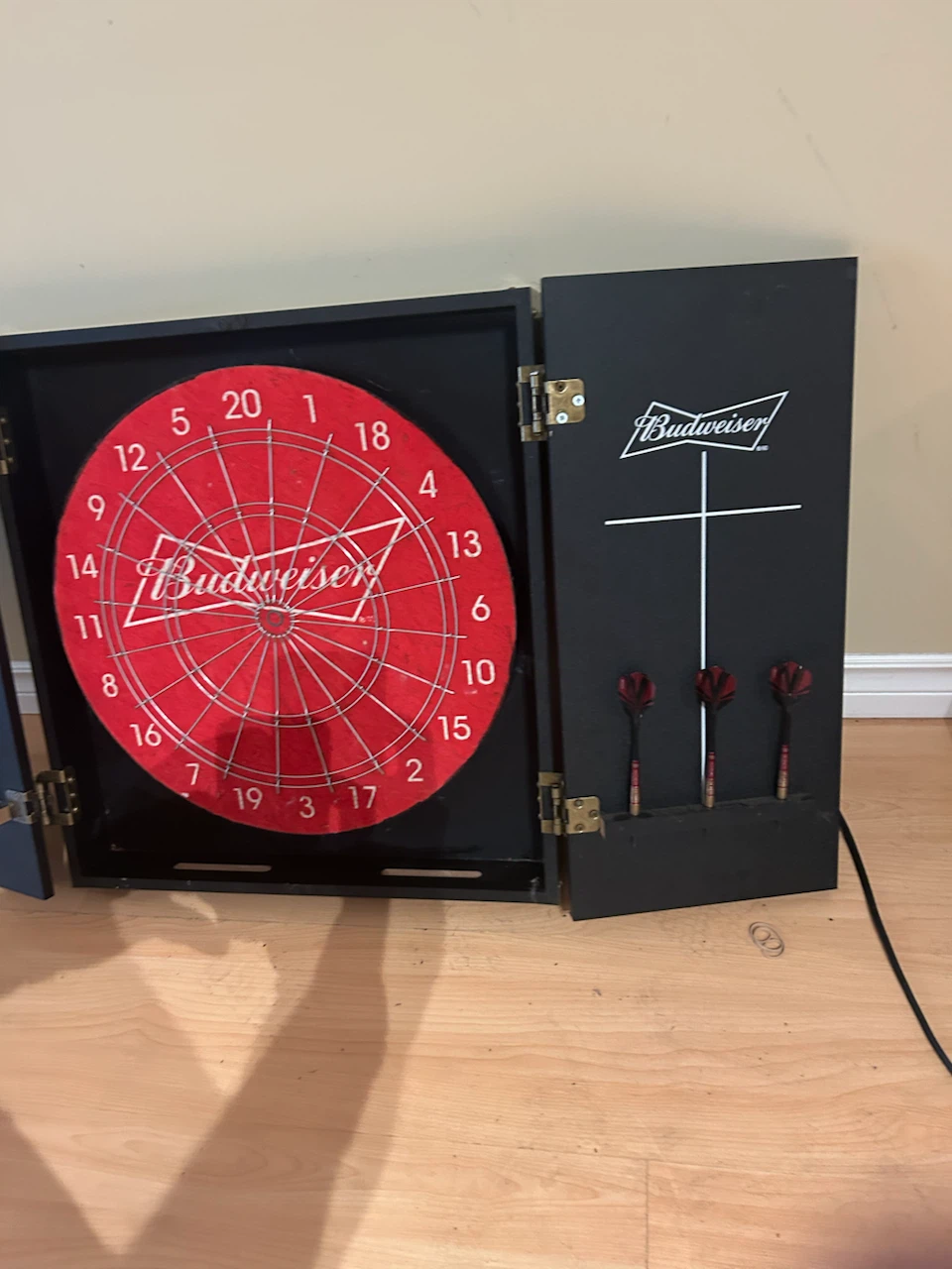 Budweiser Dartboard Cabinet Set - photo 5