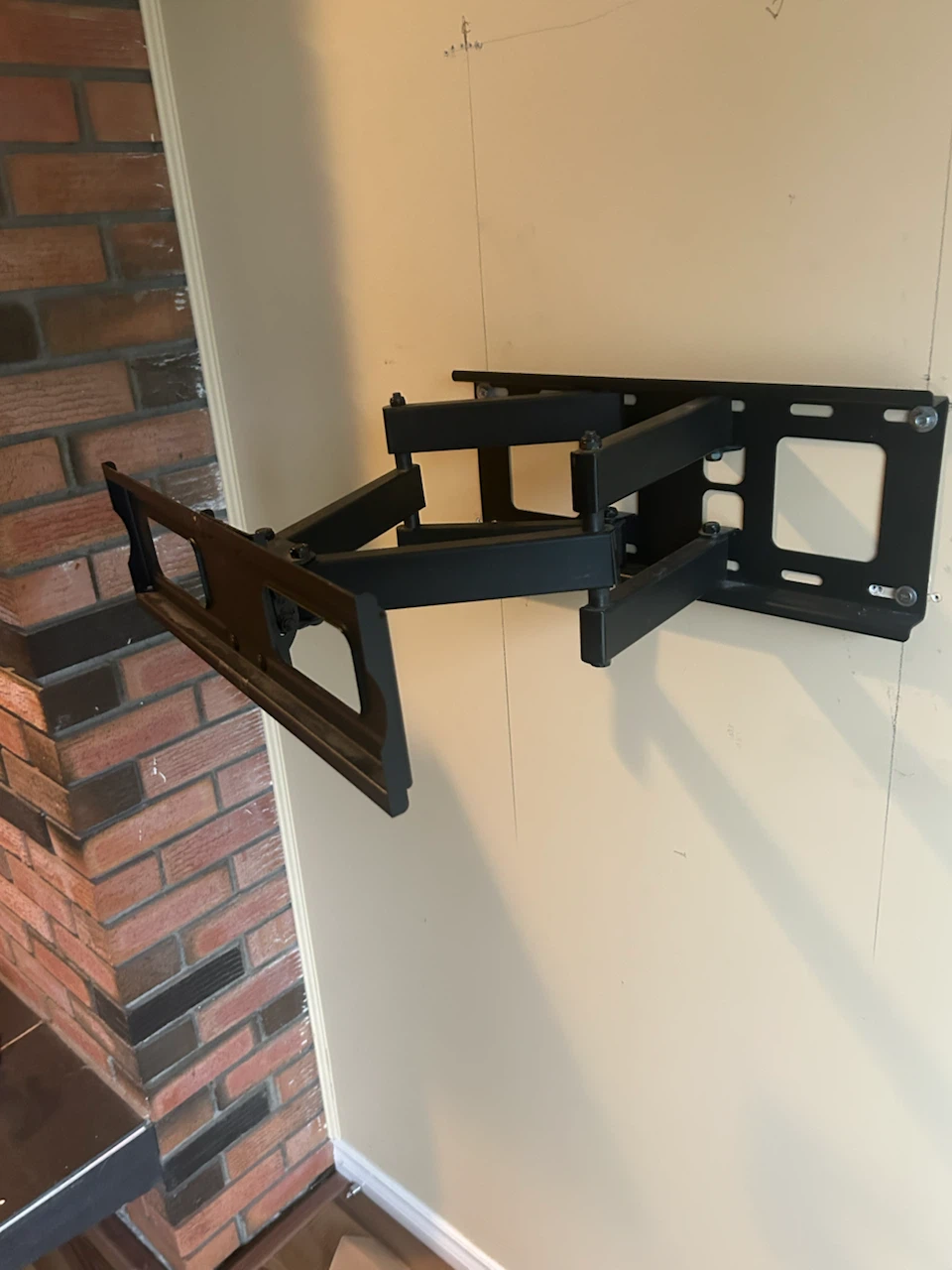 PrimeCables Full Motion TV Wall Mount - photo 3