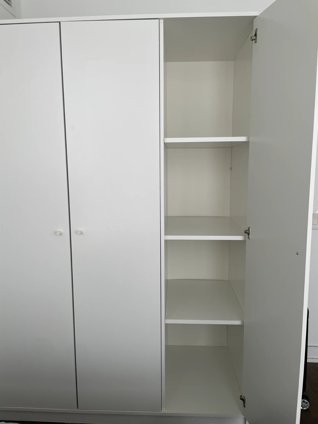 Moving sales: IKEA KLEPPSTAD 3 doors Wardrobe - photo 2