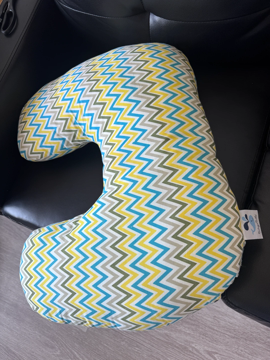 Baby/Nursing/Feeding Pillow - photo 3