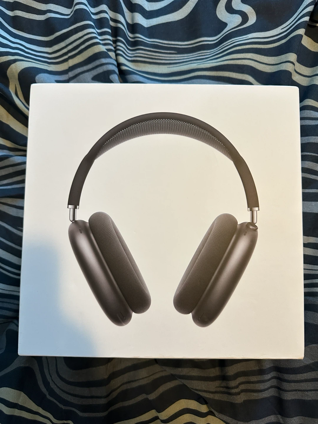 Apple AirPods Max Headphones with Smart Case