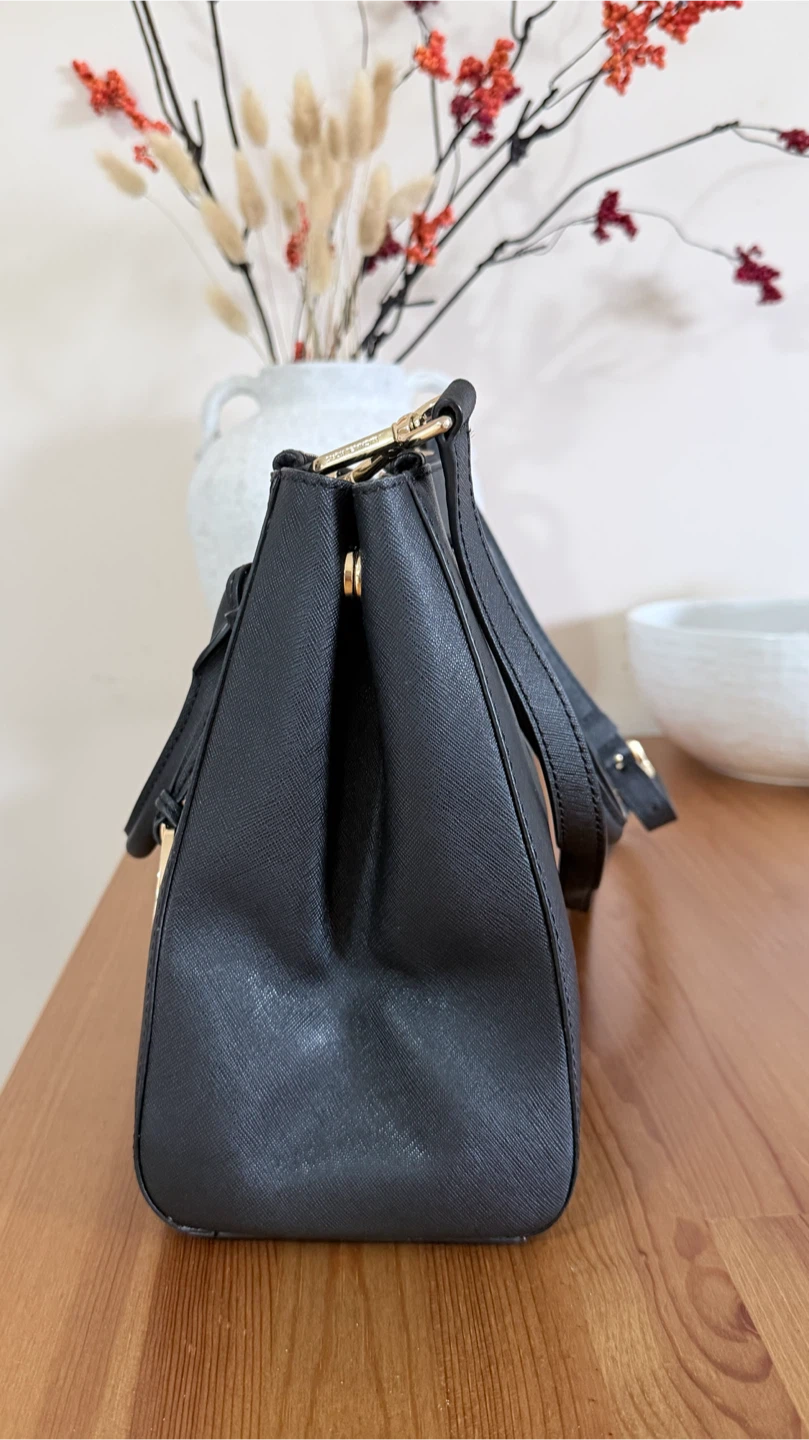 Michael Kors Black Leather Handbag - photo 2