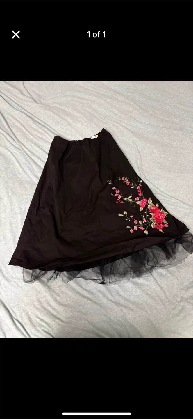Black midi skirt with floral embroidery- size s women’s