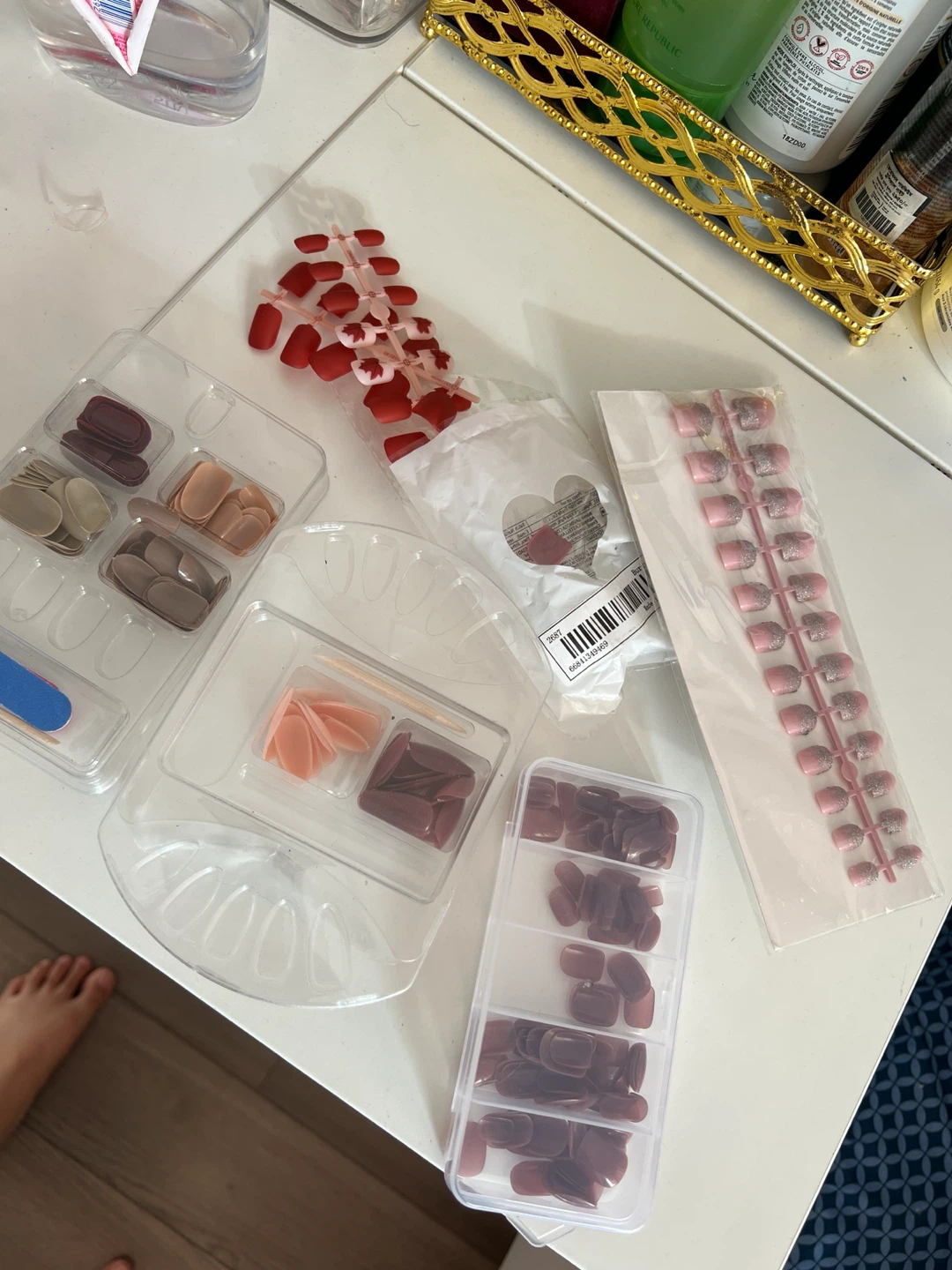 Assorted Press-On Nails Lot - photo 2