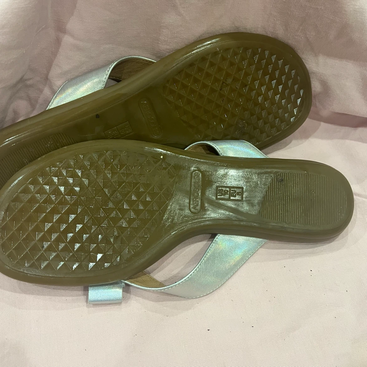 Aerosoles Silver Bow Flip Flop Sandals - photo 2