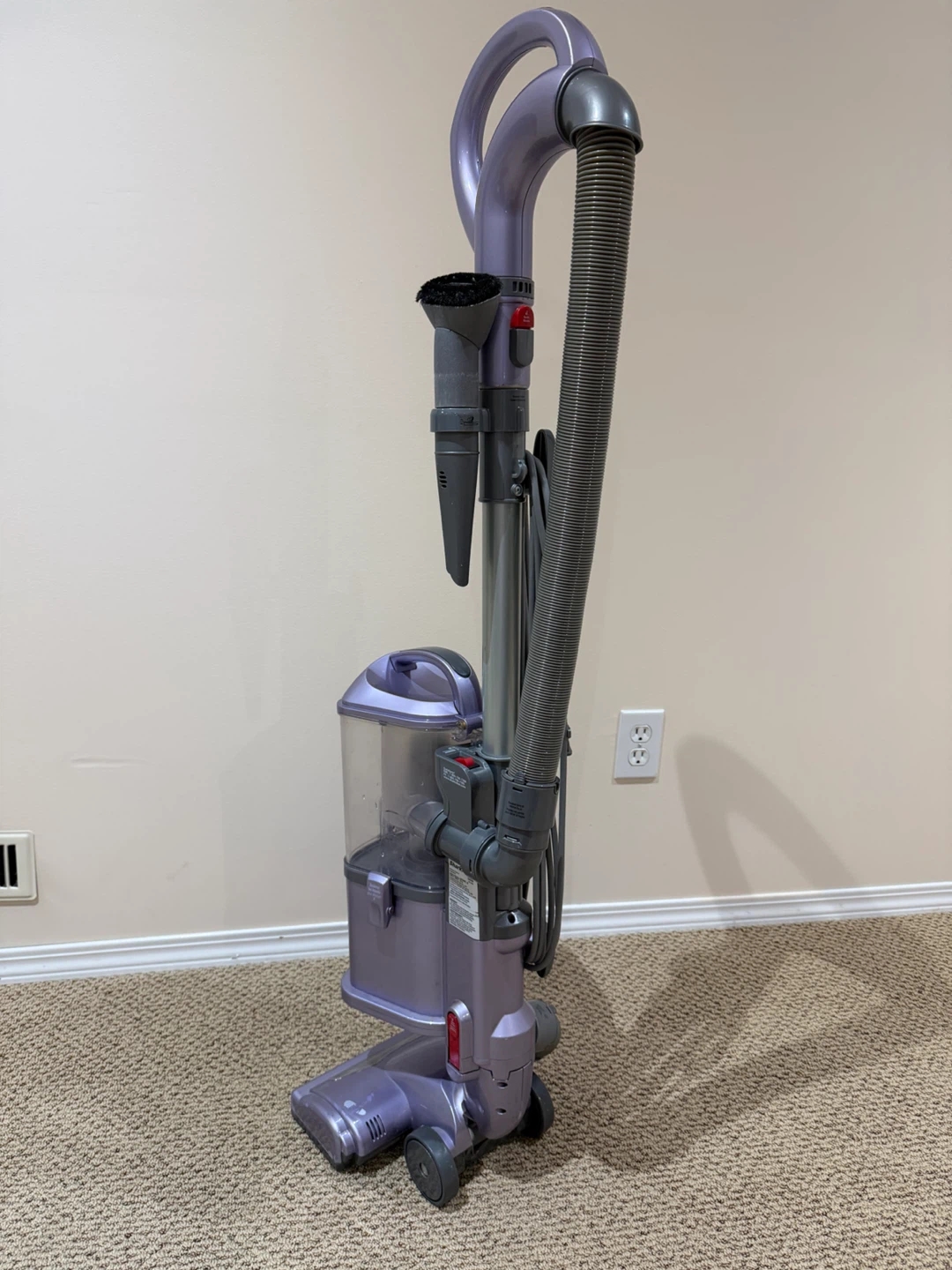 Shark Navigator Vacuum Cleaner - photo 3