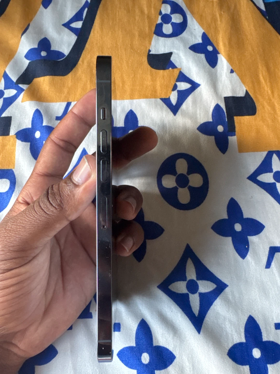 Apple iPhone 13 Pro Max - photo 3