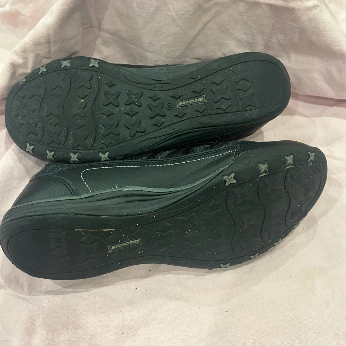 Skechers Women's Black Slip-On Sneakers - photo 4