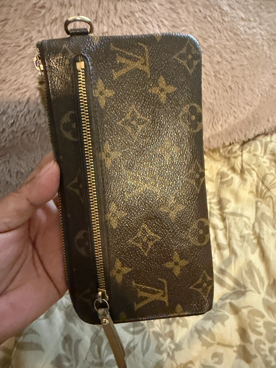 Louis Vuitton wallet - photo 2