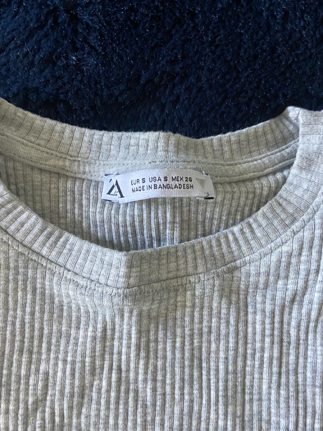 Zara Ribbed Crop Top & Denim Shorts Set - photo 2