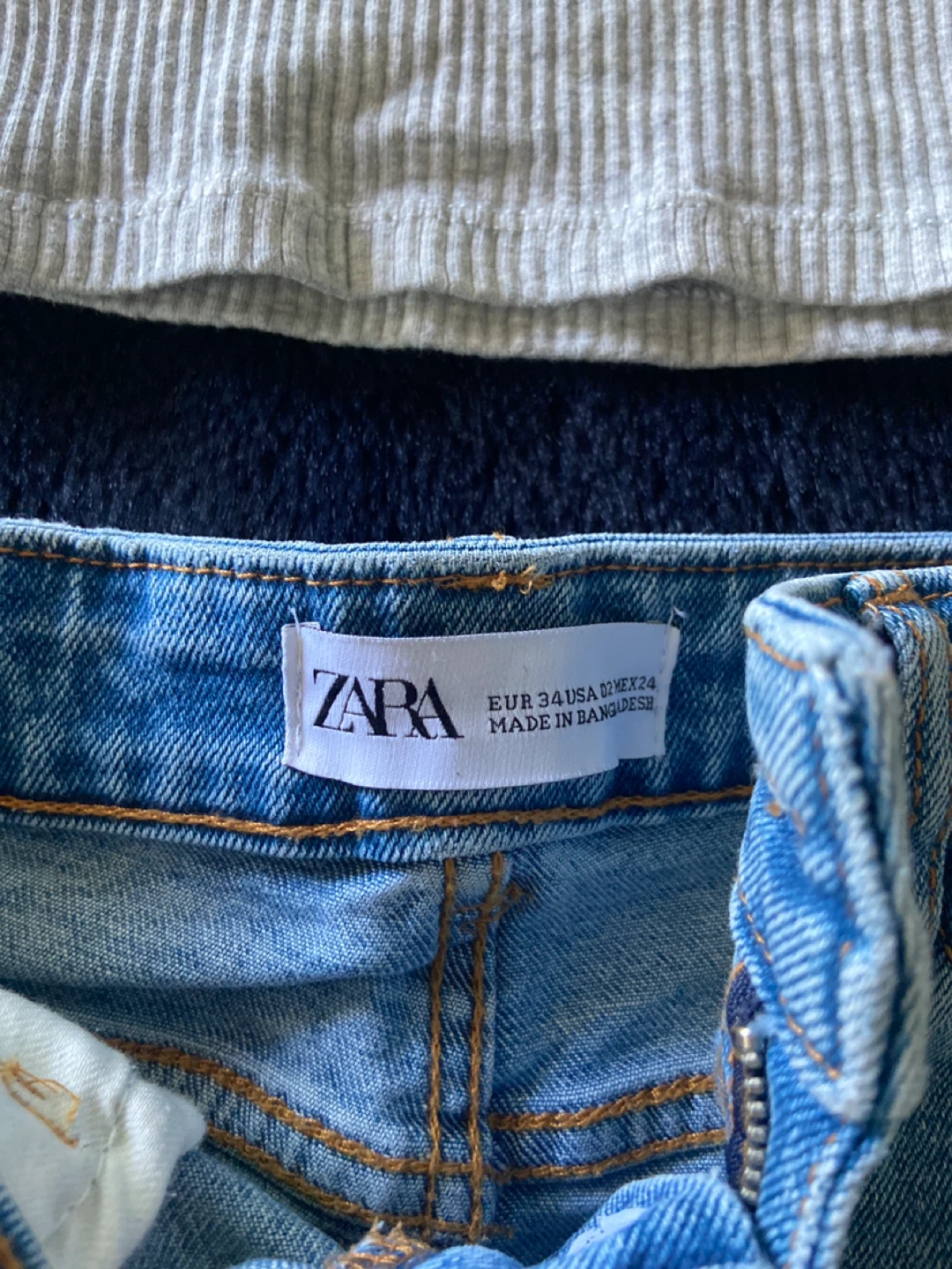 Zara Ribbed Crop Top & Denim Shorts Set - photo 3