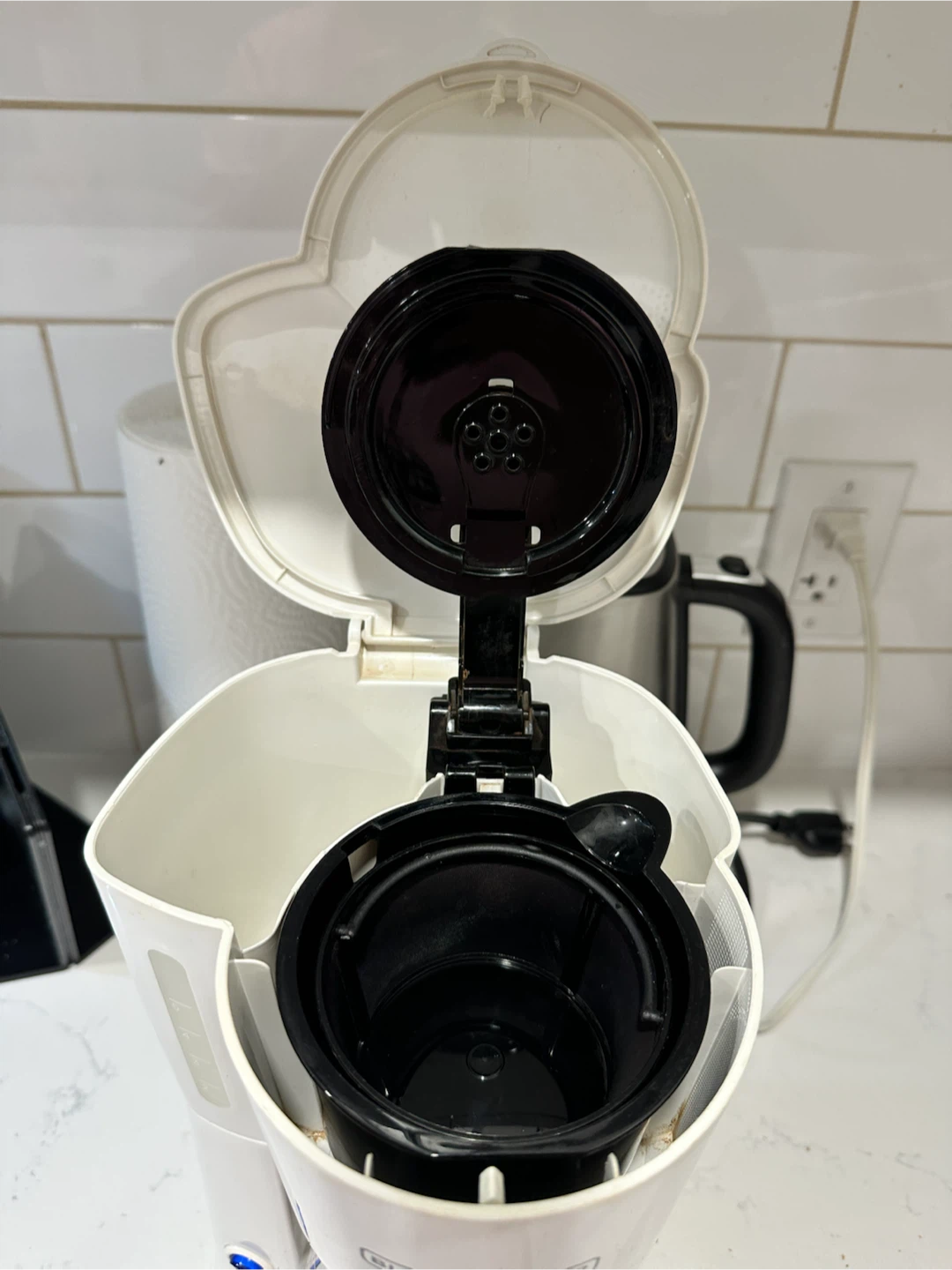 BLACK+DECKER 5-Cup Coffee Maker - photo 2