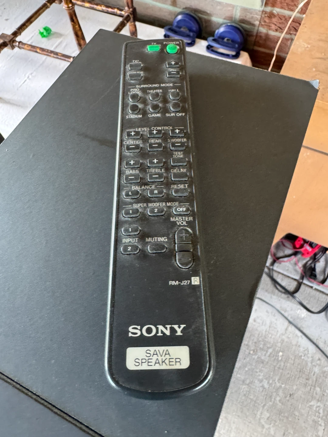 Sony SAVA-27 Surround Speakers (Pair) with Remote - photo 2