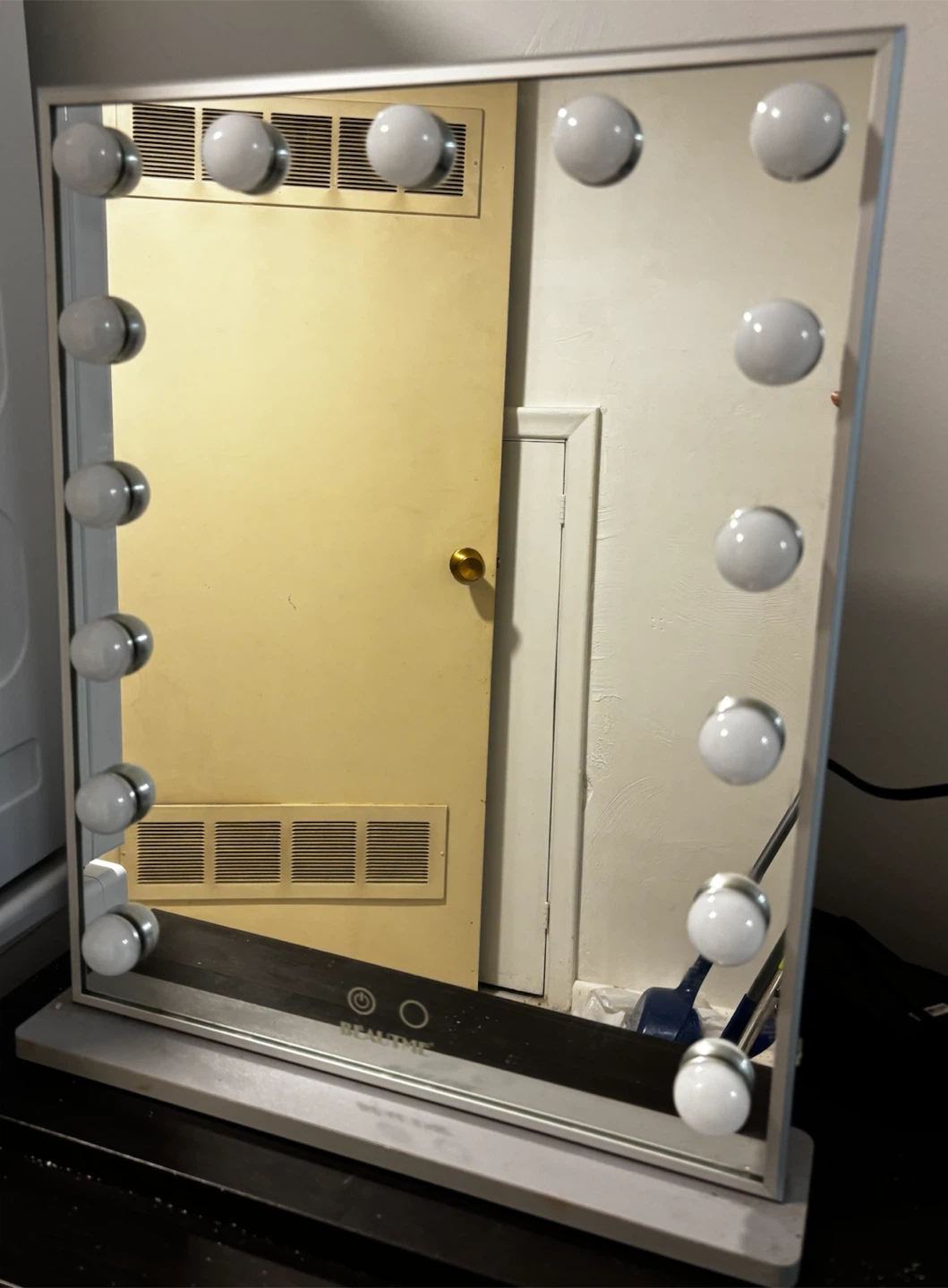 BEAUTME Hollywood Vanity Mirror with Lights - photo 2