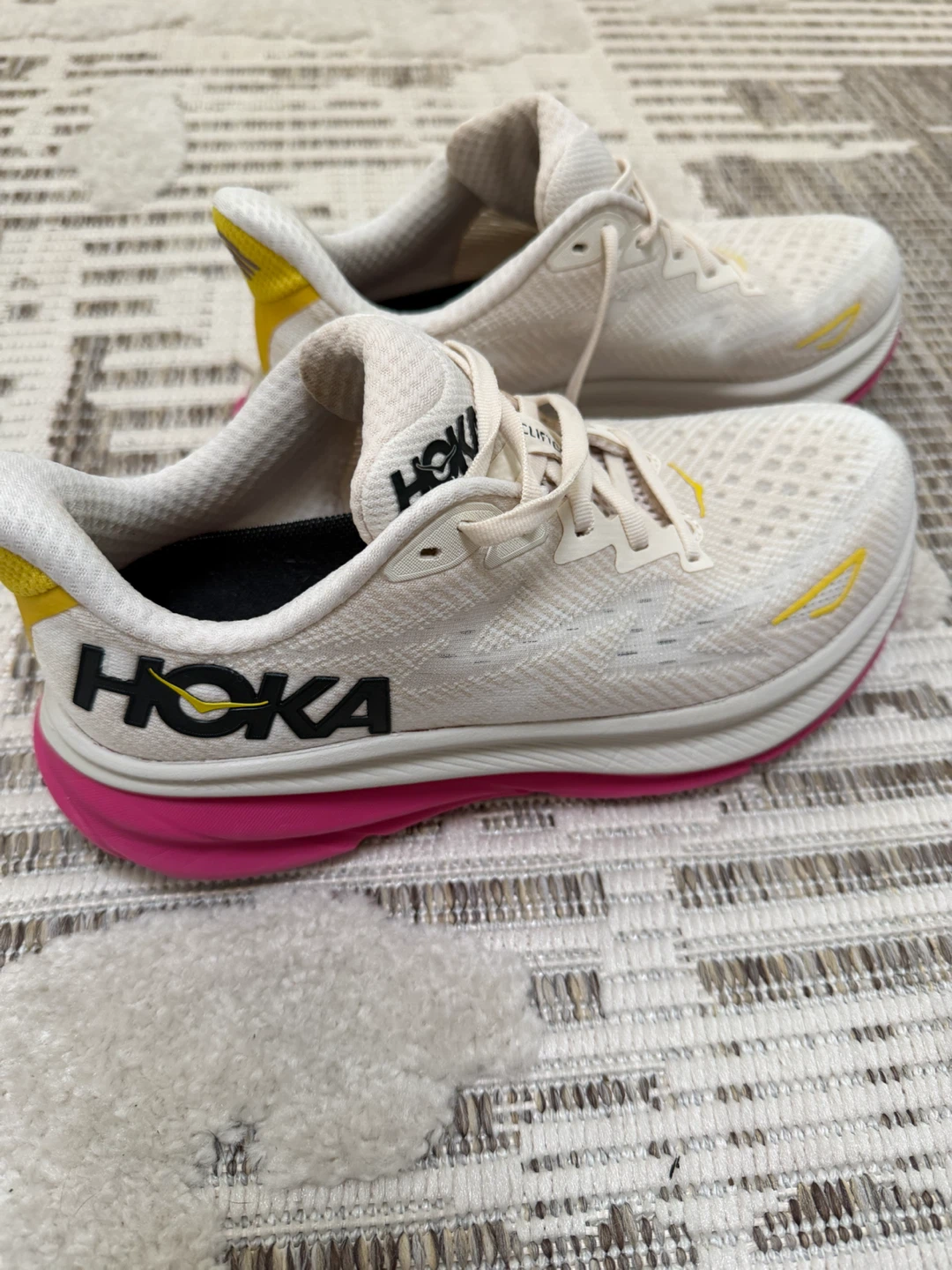 Hoka Clifton 9 running shoes