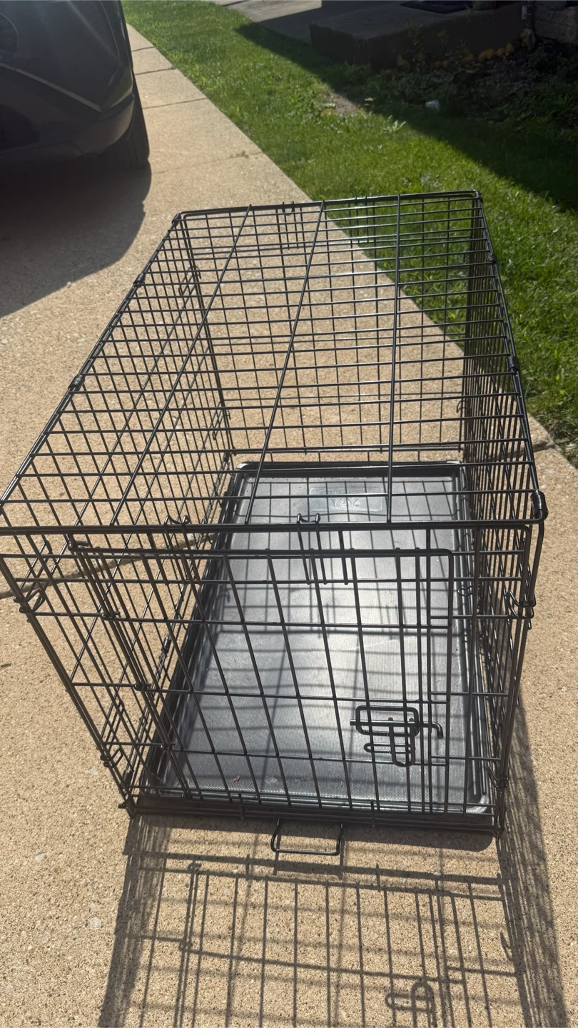 Wire Dog Crate with Tray