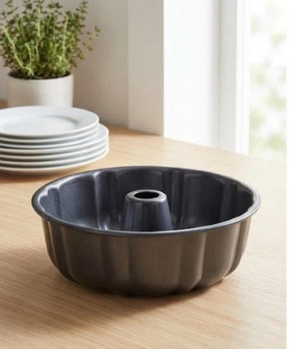 Brand New Classic Fluted Non-stick Bundt Pan