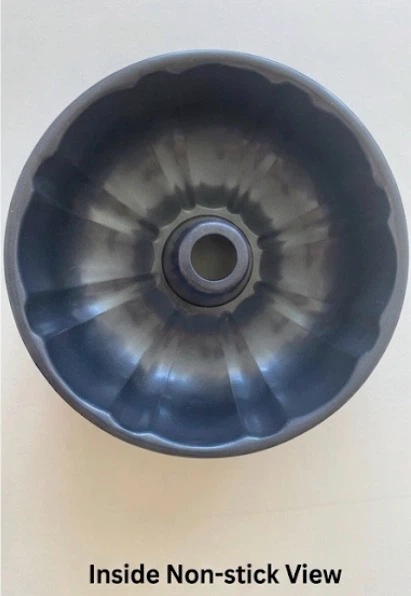 Brand New Classic Fluted Non-stick Bundt Pan - photo 2