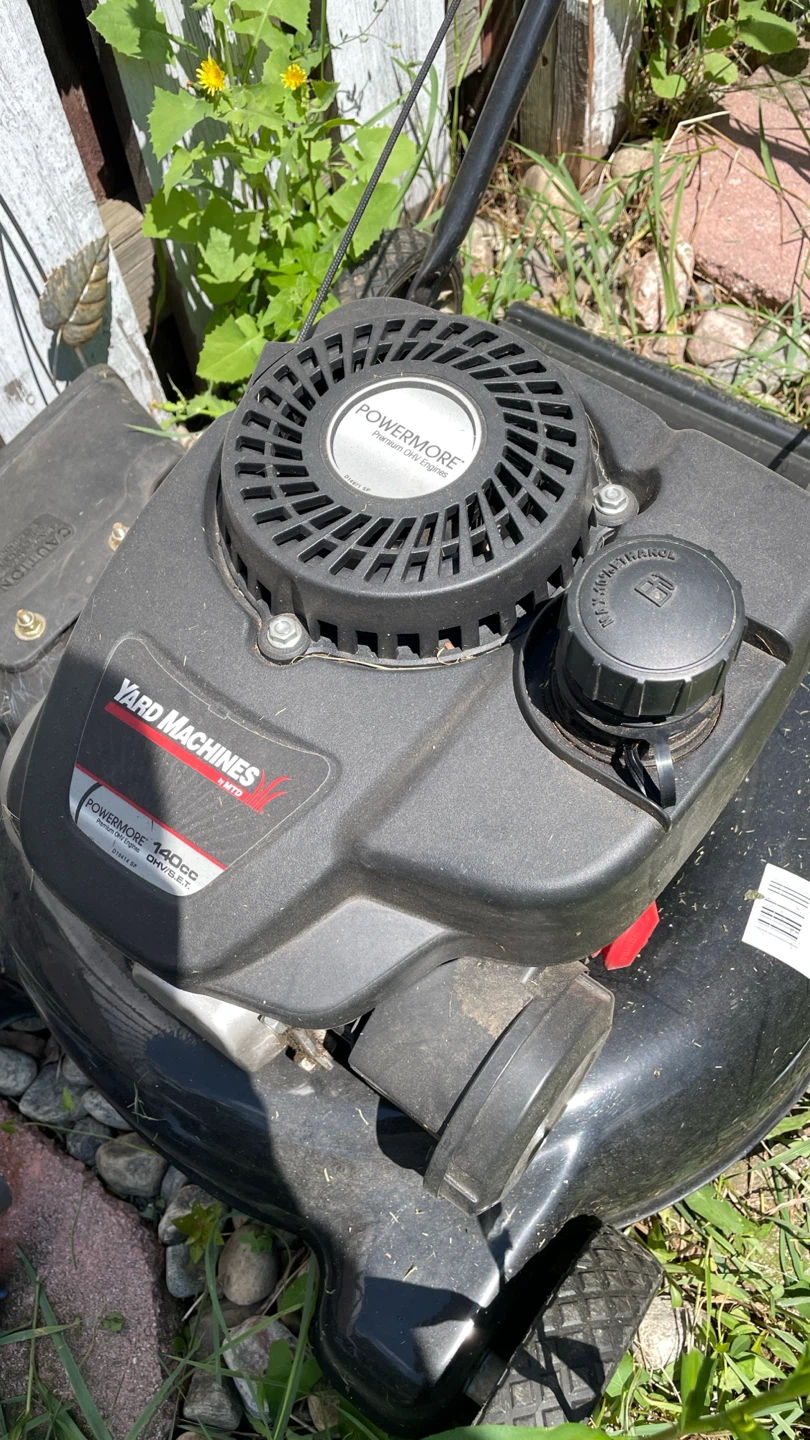 Yard Machines 140cc Gas Lawn Mower - photo 3