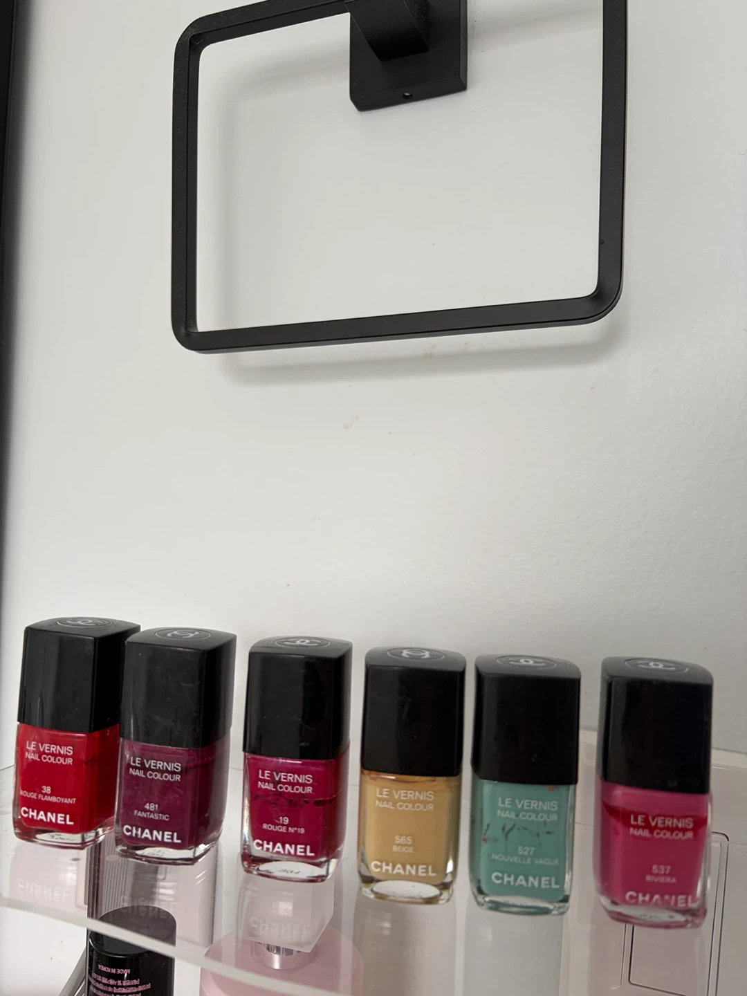 CHANEL Le Vernis Nail Colour Set