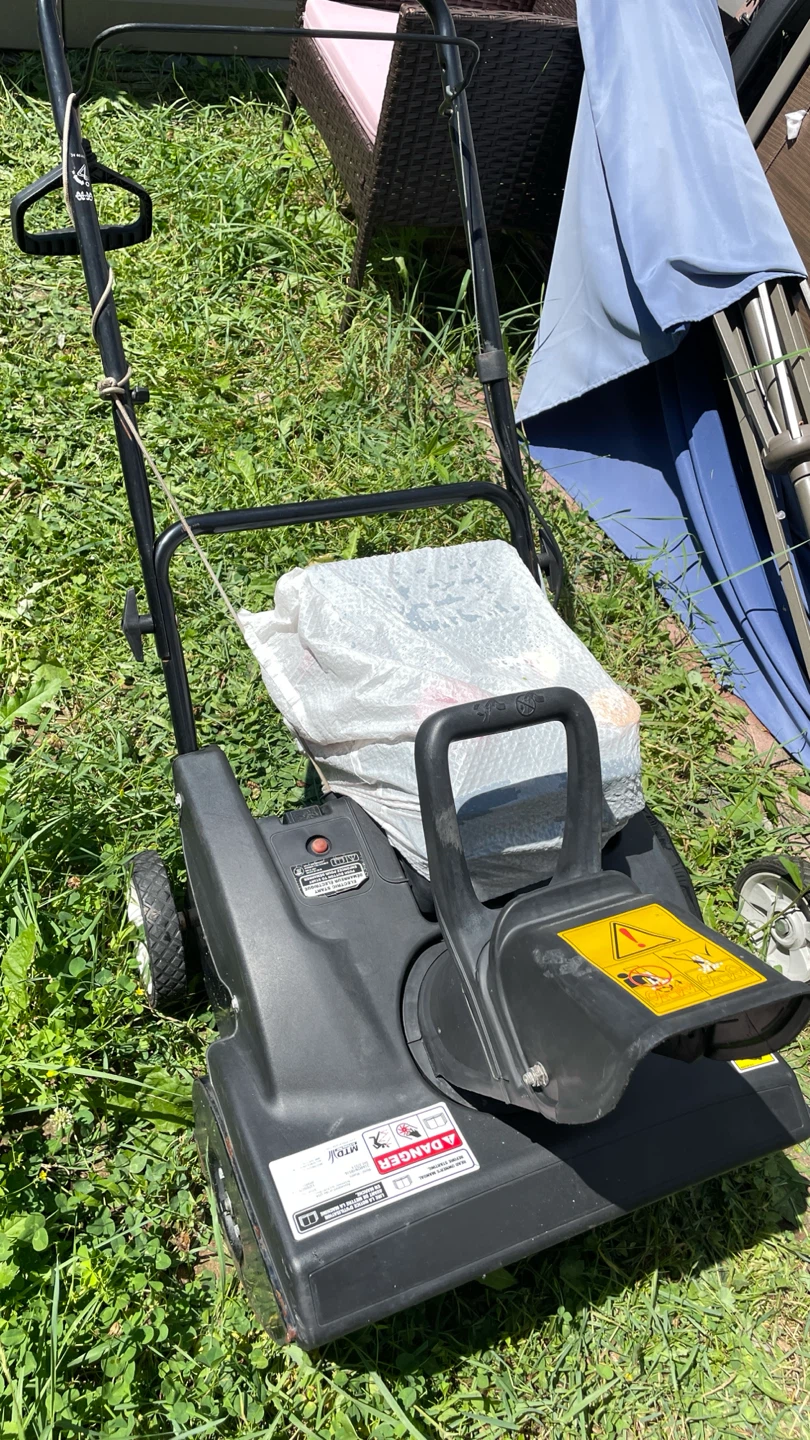 MTD Snow Thrower 31AM2N1B516 - photo 4