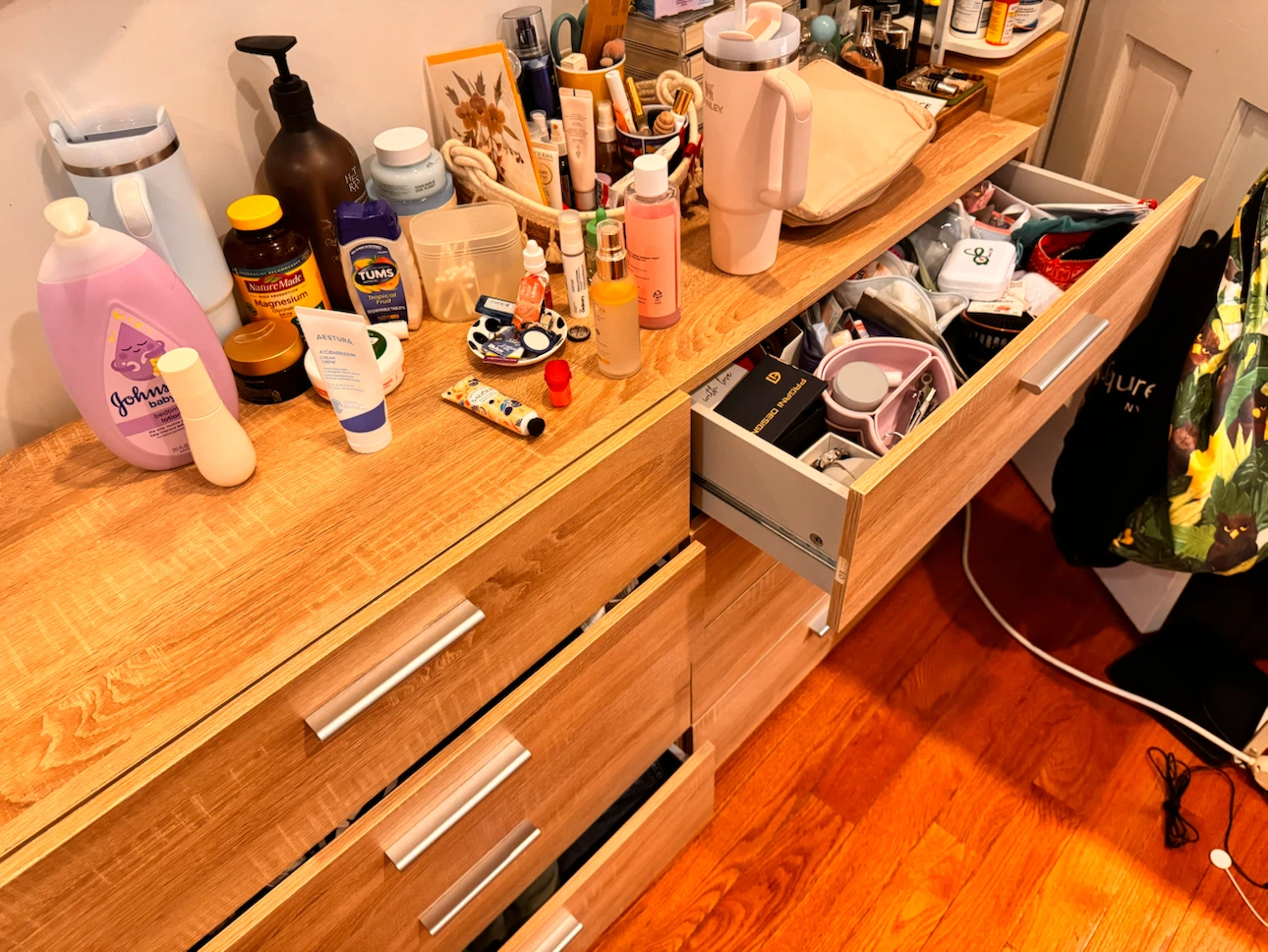Wooden Dresser with 8 Drawers - photo 2