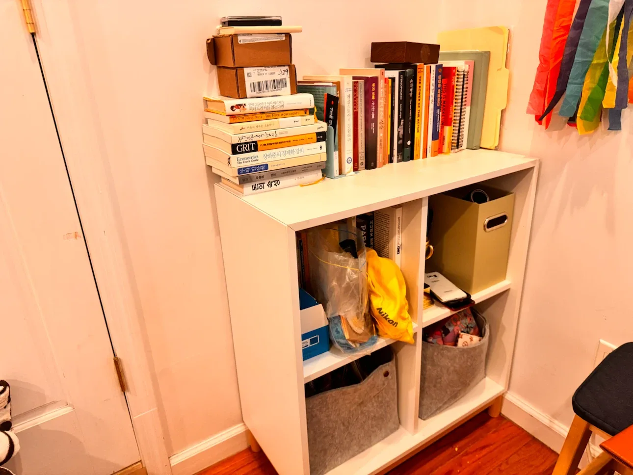 White 4-Cube Storage Shelf Unit