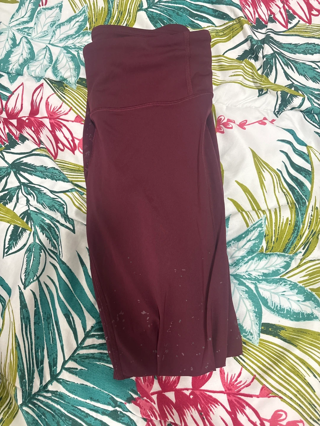 Lululemon Maroon Ombre Leggings size 6 - photo 2